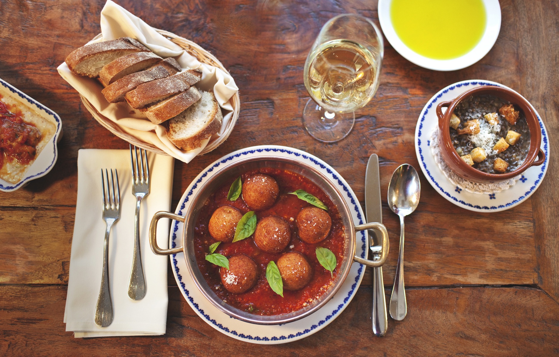 Le Virtù - Abruzzese Ristorante Philadelphia