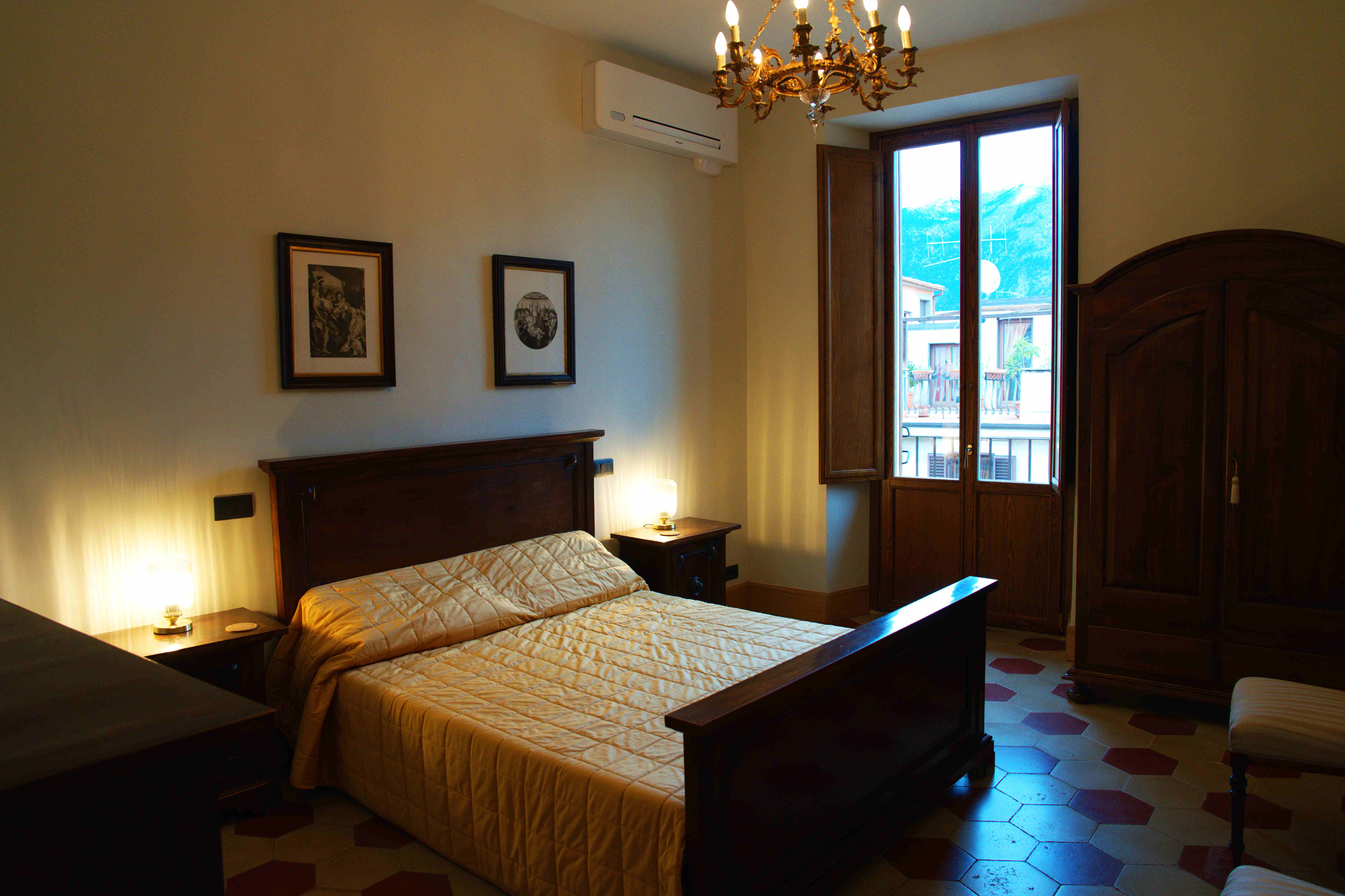 The Poets' Retreat - Elegant Rental Sulmona