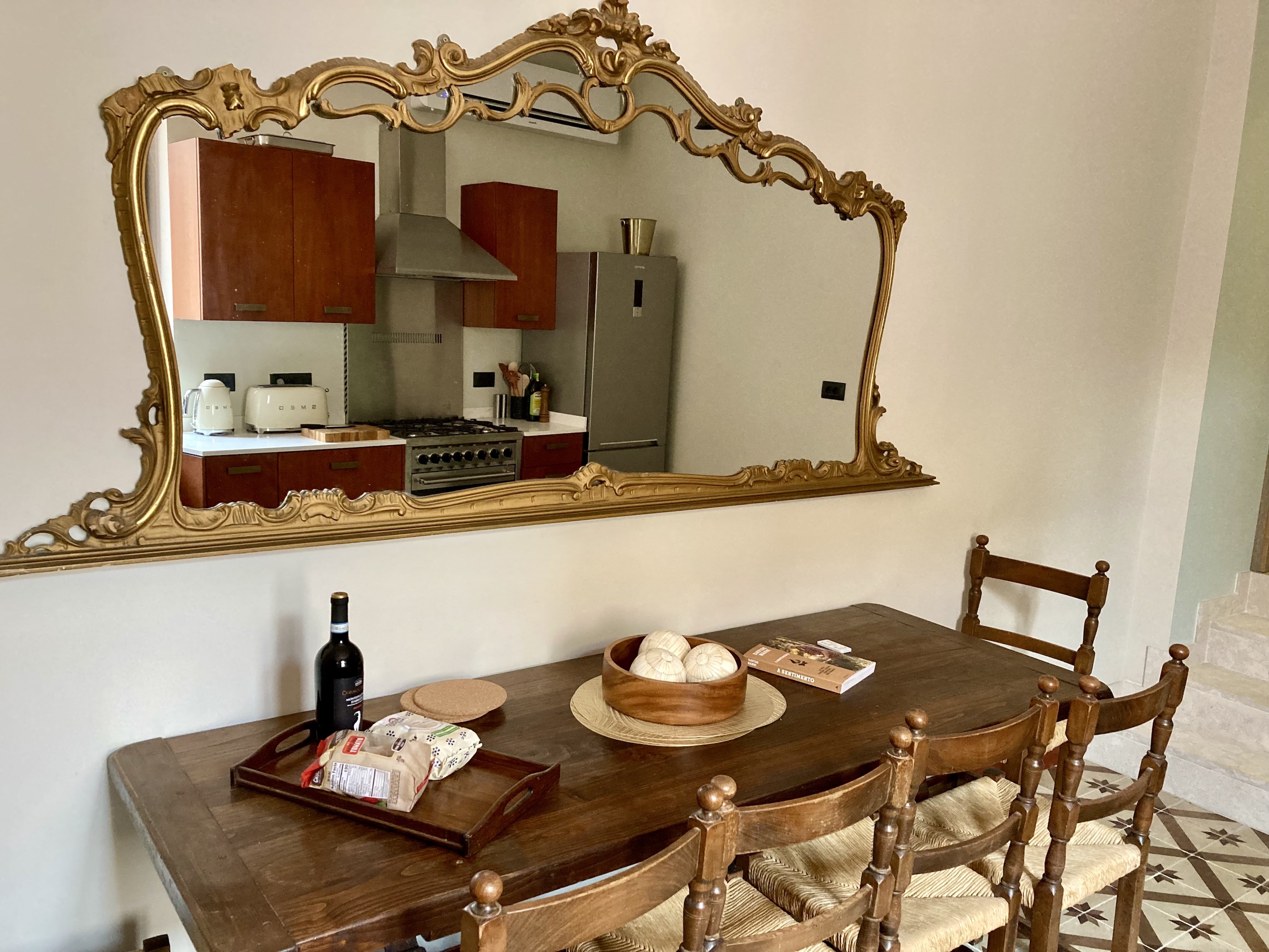 The Poets' Retreat - Elegant Rental Sulmona