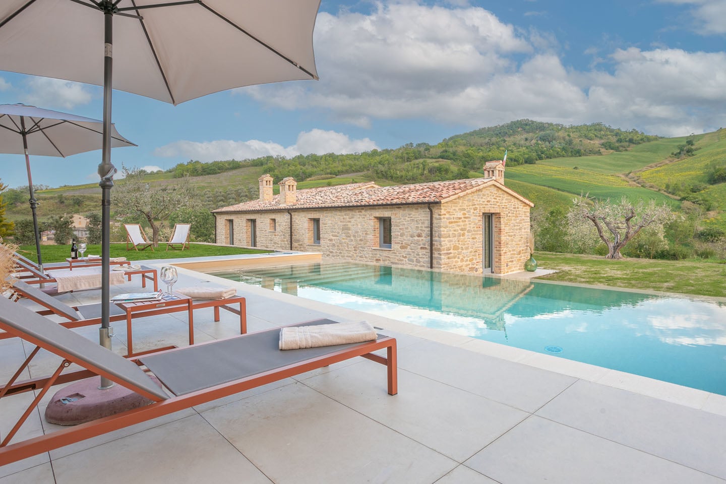 Panfilo Farmhouse – Luxury Family-Friendly Teramo B&B & Apartments