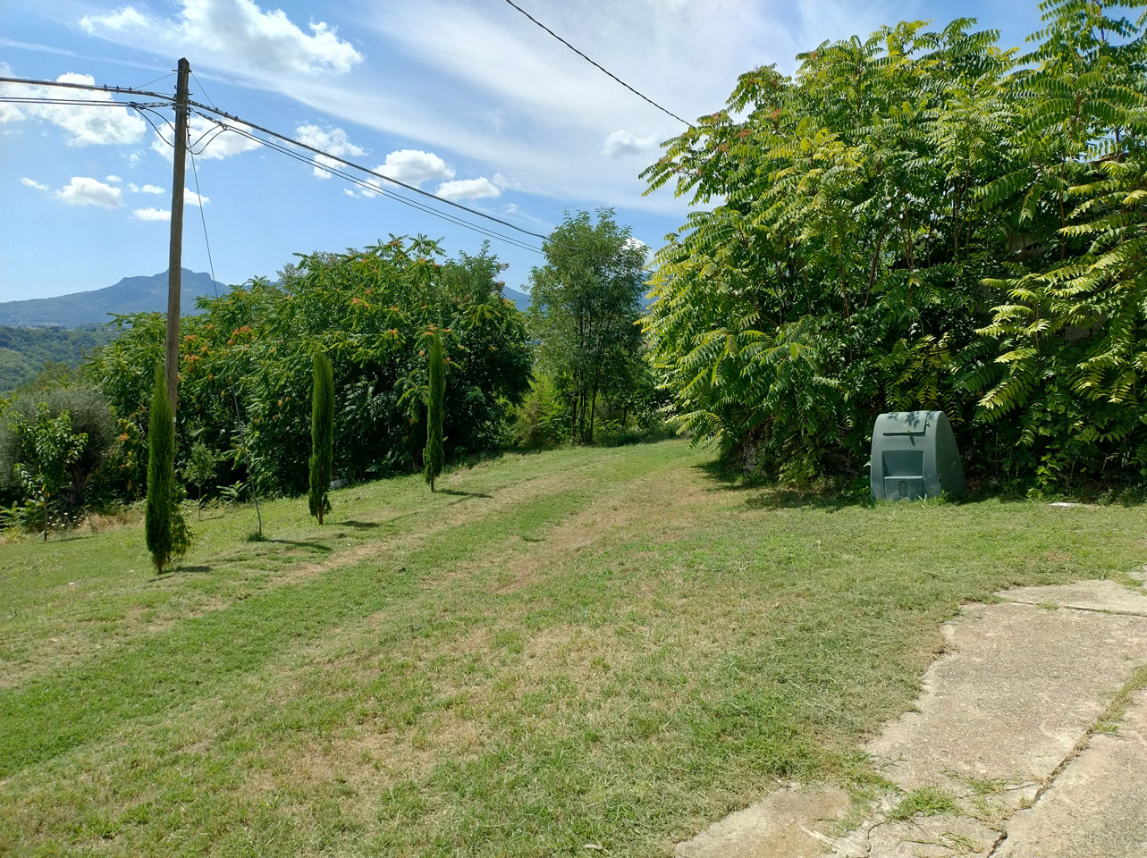 Restored Roccafinadomo Farmhouse for Abruzzo Home or Business