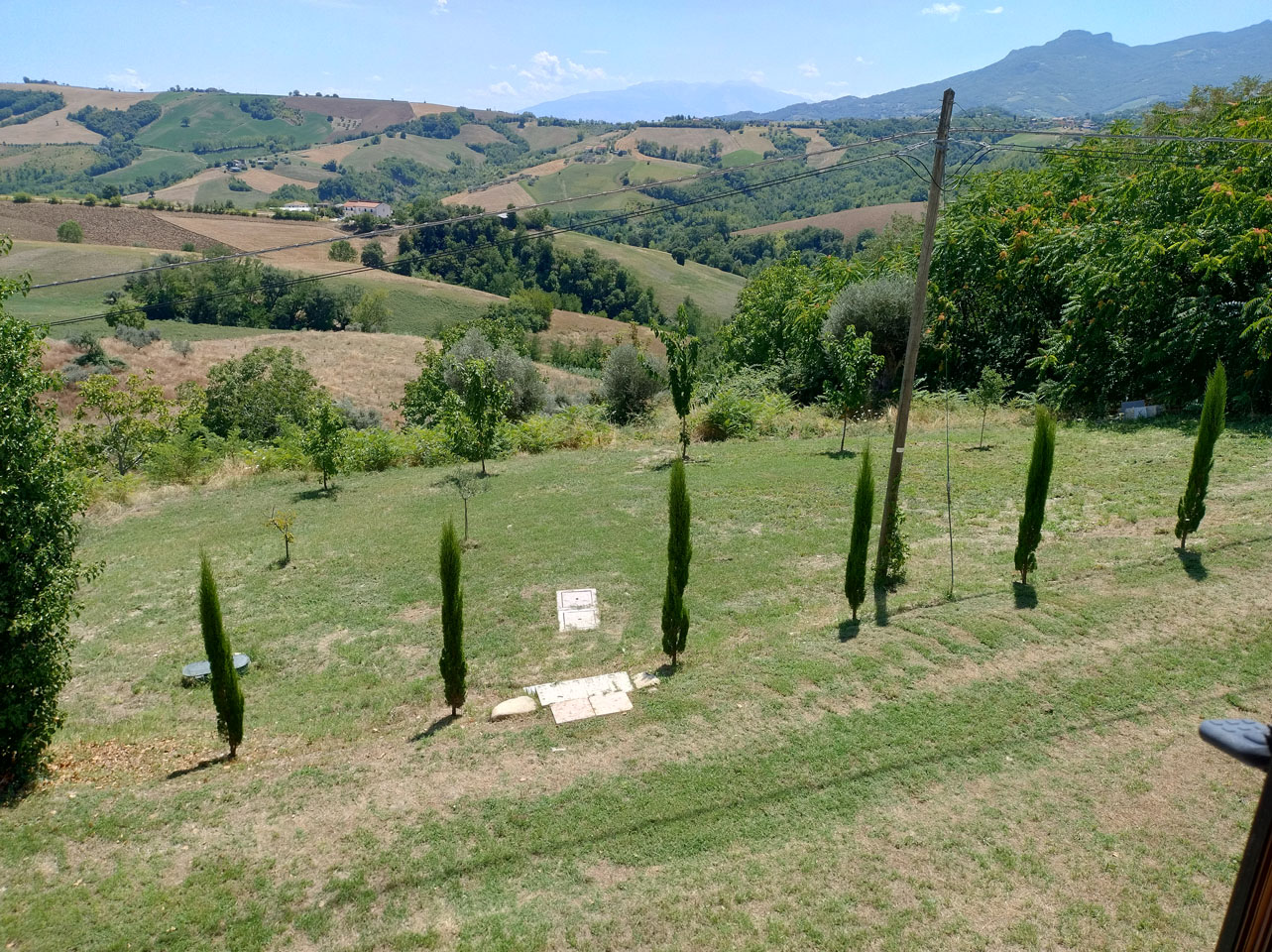 Restored Roccafinadomo Farmhouse for Abruzzo Home or Business
