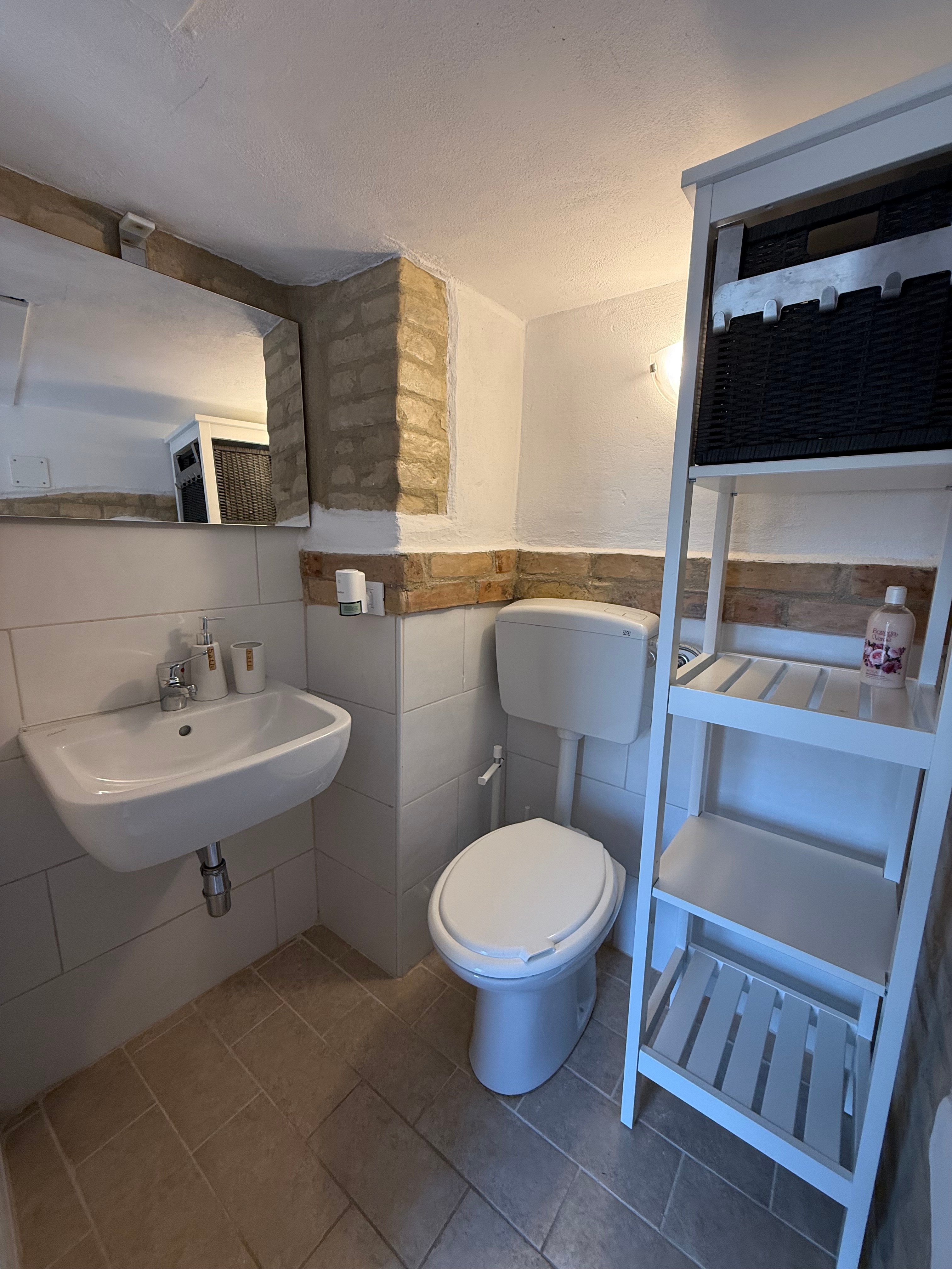 Casa Porta Rossa - Airy Ortona Rental Amongst Olives & Vineyards