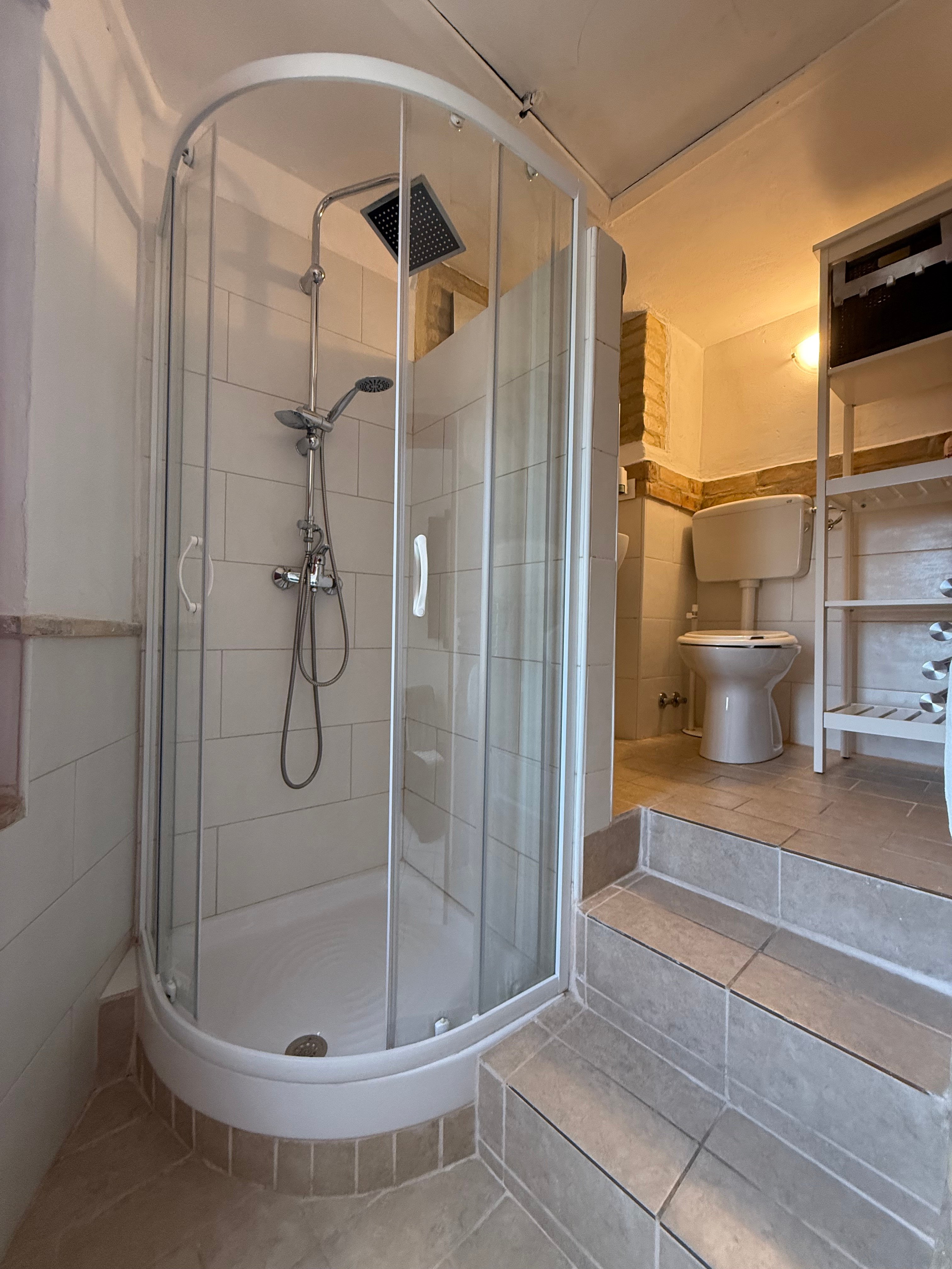 Casa Porta Rossa - Airy Ortona Rental Amongst Olives & Vineyards