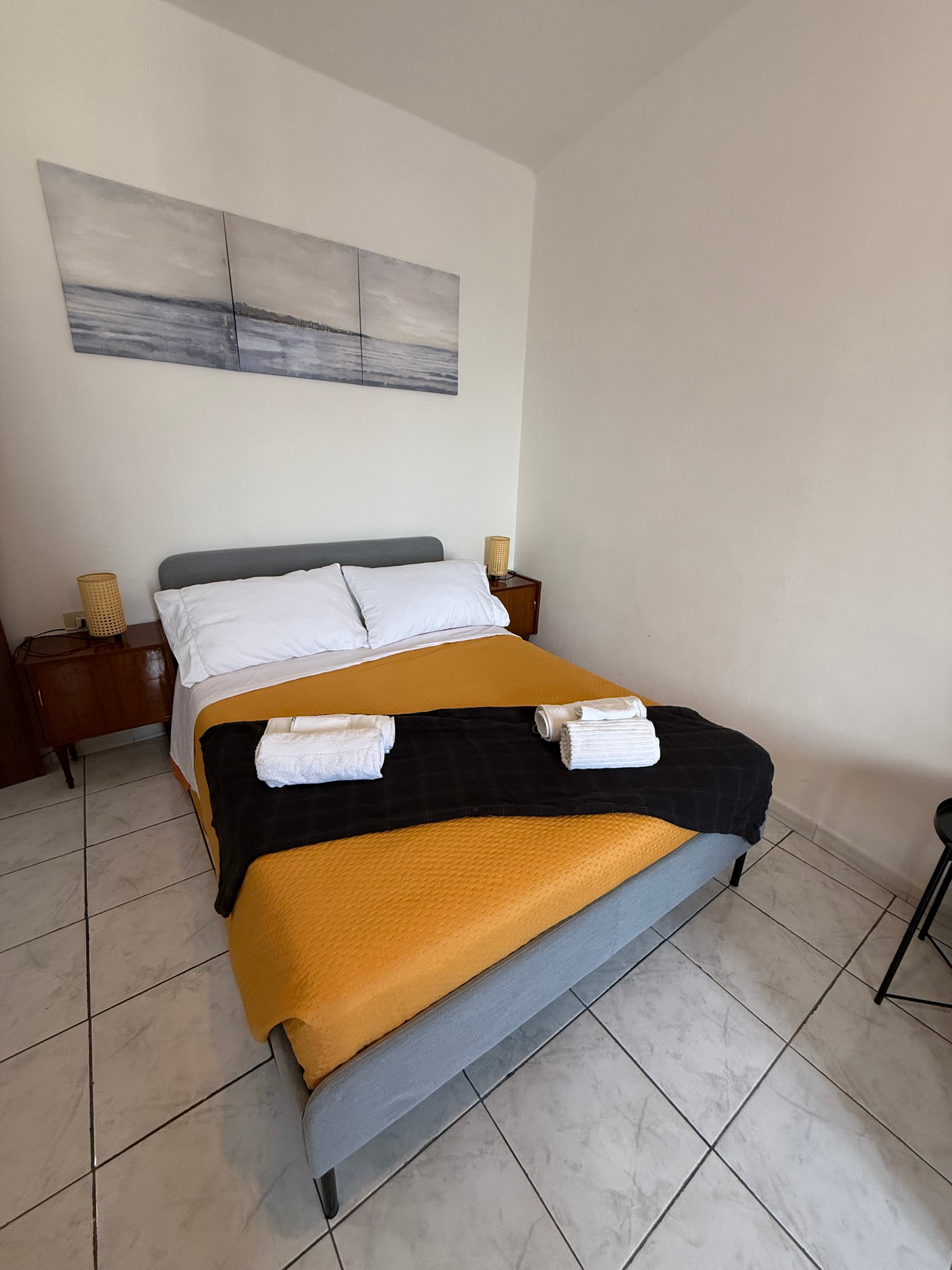Casa Porta Rossa - Airy Ortona Rental Amongst Olives & Vineyards