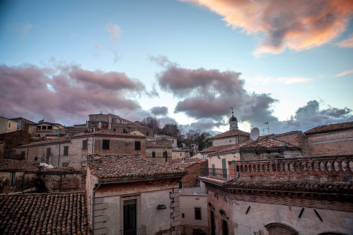 Restored 360° Historic Penthouse, Centro Storico of Penne