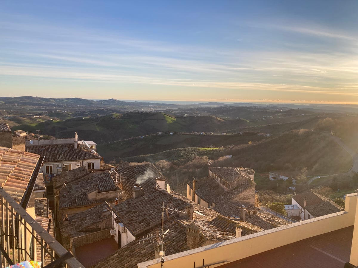 Restored 360° Historic Penthouse, Centro Storico of Penne