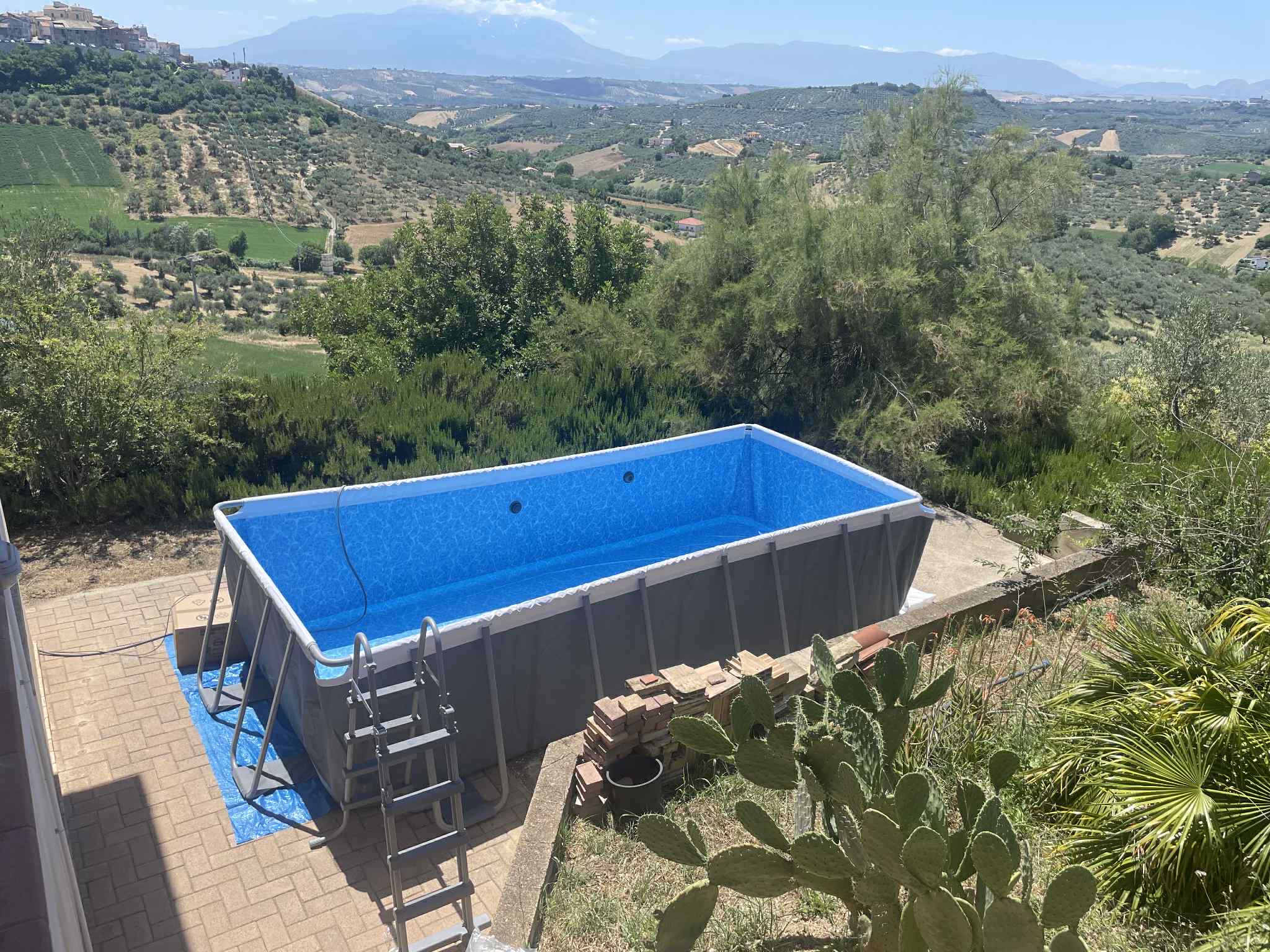 Daisy's Rest - Villa for Sale, Collecorvino, Pescara | Turnkey Home, Pool, Olive Grove