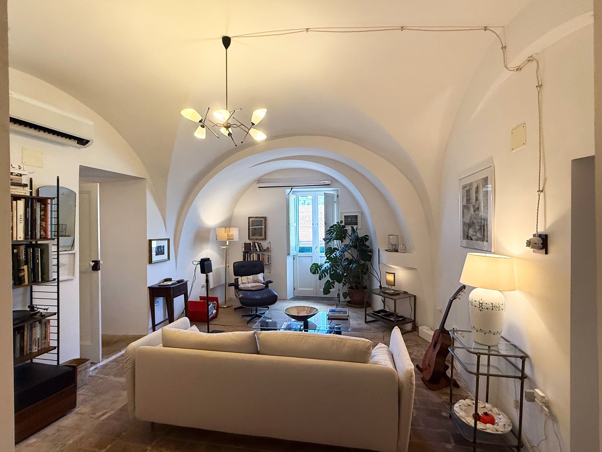 Energy-Efficient Palazzo for Sale in Historic Furci, Abruzzo
