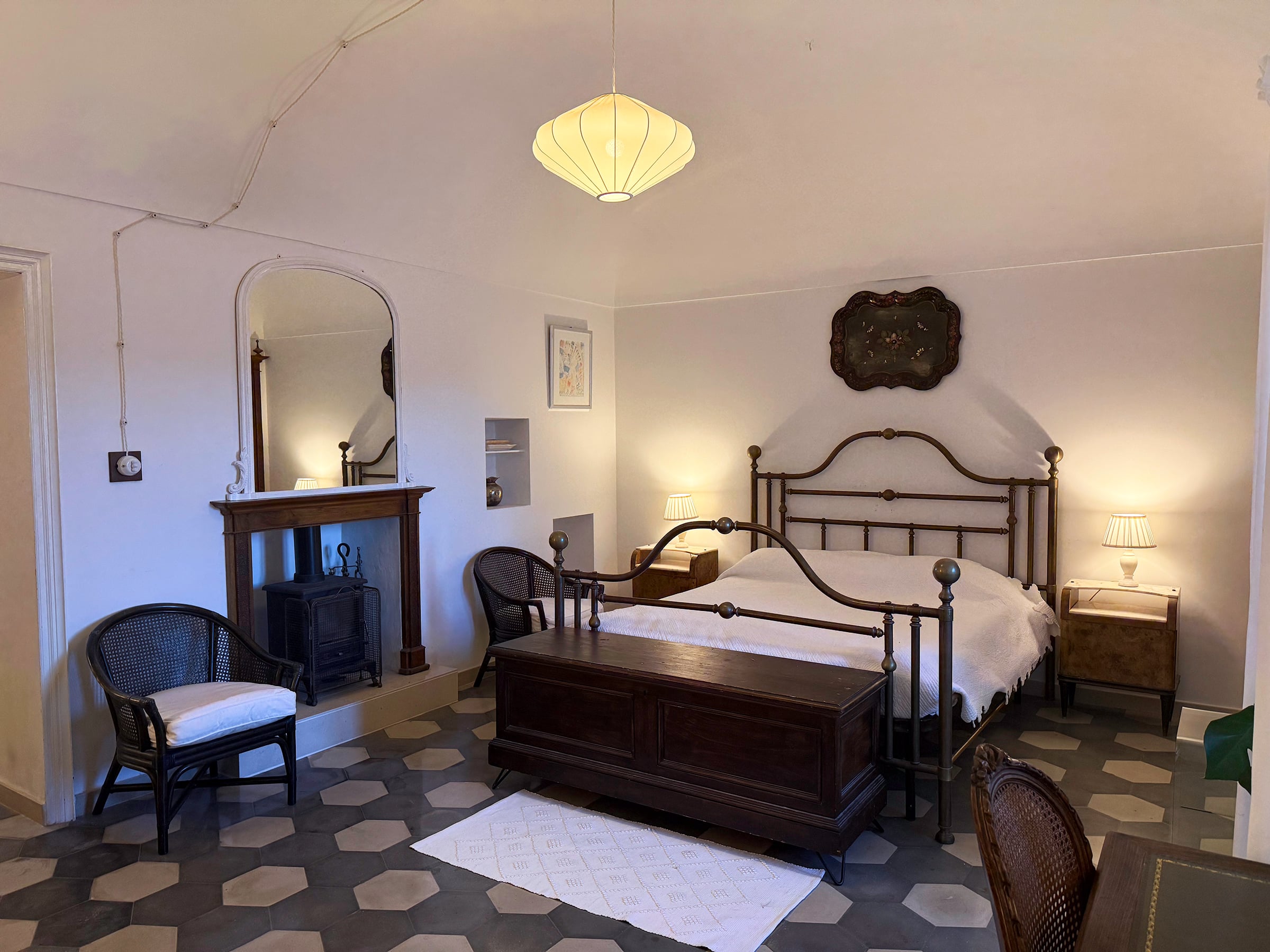 Energy-Efficient Palazzo for Sale in Historic Furci, Abruzzo