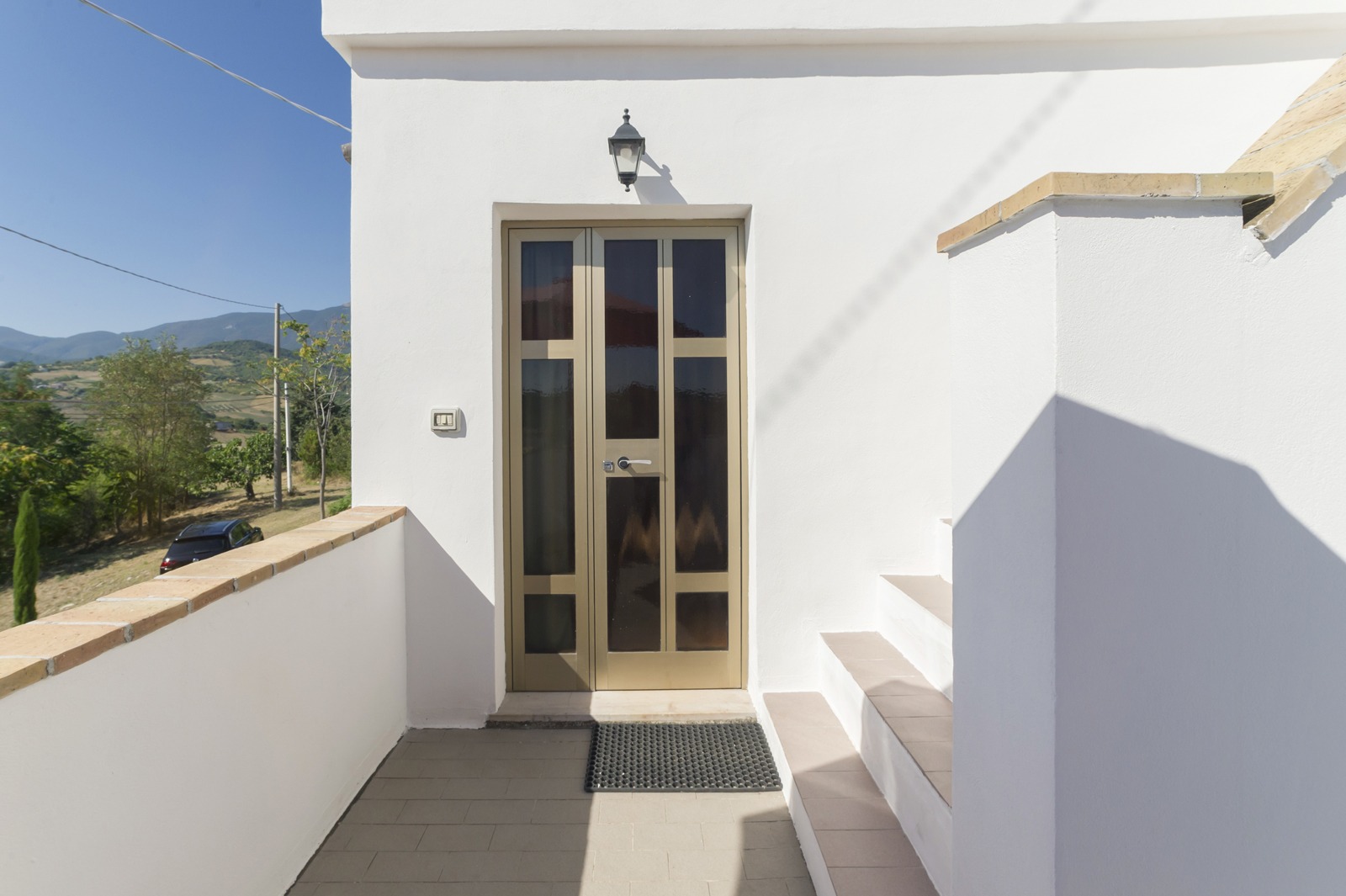 Restored Roccafinadomo Farmhouse for Abruzzo Home or Business
