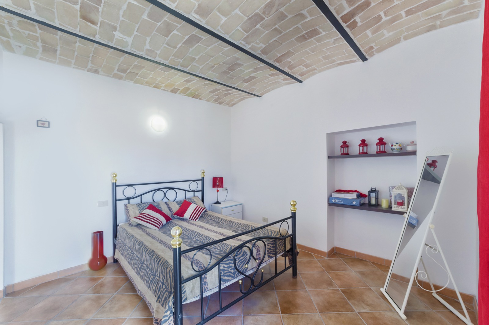 Restored Roccafinadomo Farmhouse for Abruzzo Home or Business